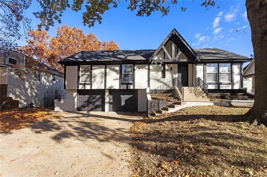 2412 NW 9th Street, Blue Springs, MO 64015 - Image #2