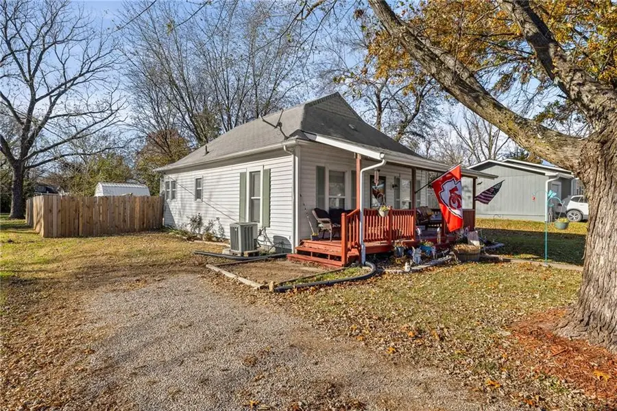 818 3rd Street, Osawatomie, KS 66064 - Image #3