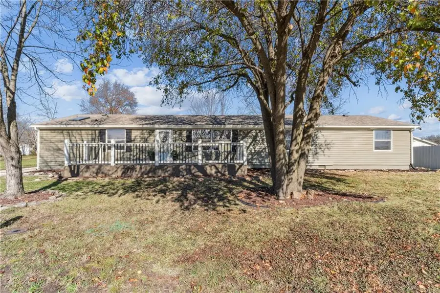 140 Matney Drive, Osawatomie, KS 66064 - Image #3