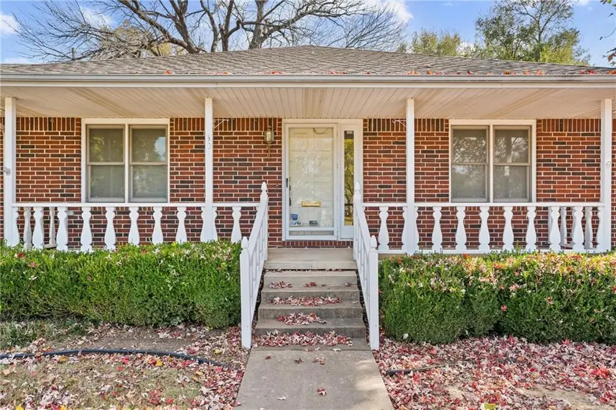 301 S Spring Street, Caney, KS 67333 - Image #3