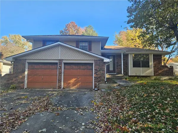 2904 SE 2nd Street, Blue Springs, MO 64014