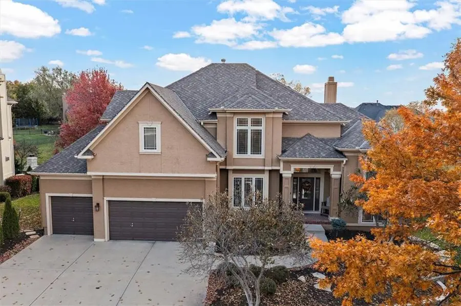 11245 S Lewis Drive, Olathe, KS 66061 - Image #2