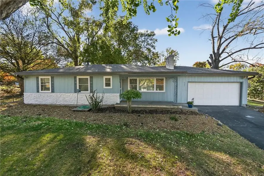 7805 E 73rd Street, Kansas City, MO 64133 - Image #2