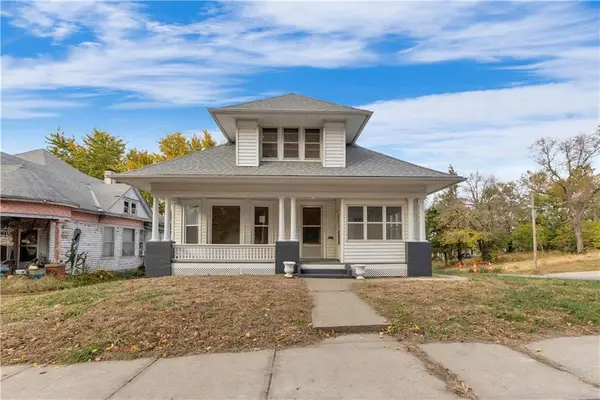 1925 Sacramento Street, St Joseph, MO 64507