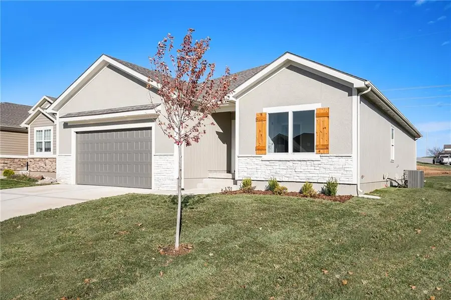 10101 N Oakland Avenue, Kansas City, MO 64157 - Image #3