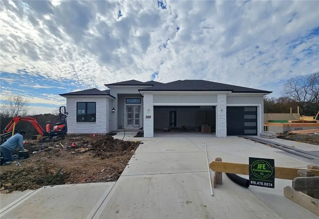 23939 W 113th Terrace, Olathe, KS 66061 - Image #1