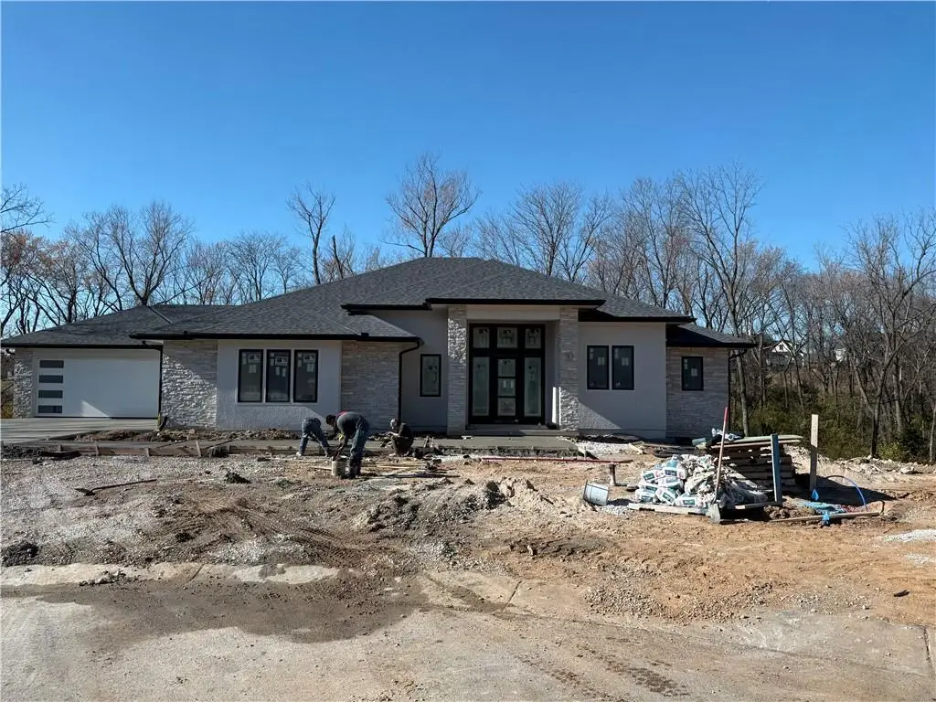 7260 NW Pampas Lane, Parkville, MO 64152 - Image #1