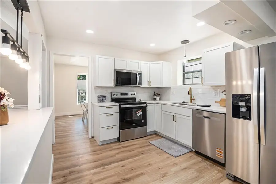 13304 Corrington Avenue, Grandview, MO 64030 - Image #3