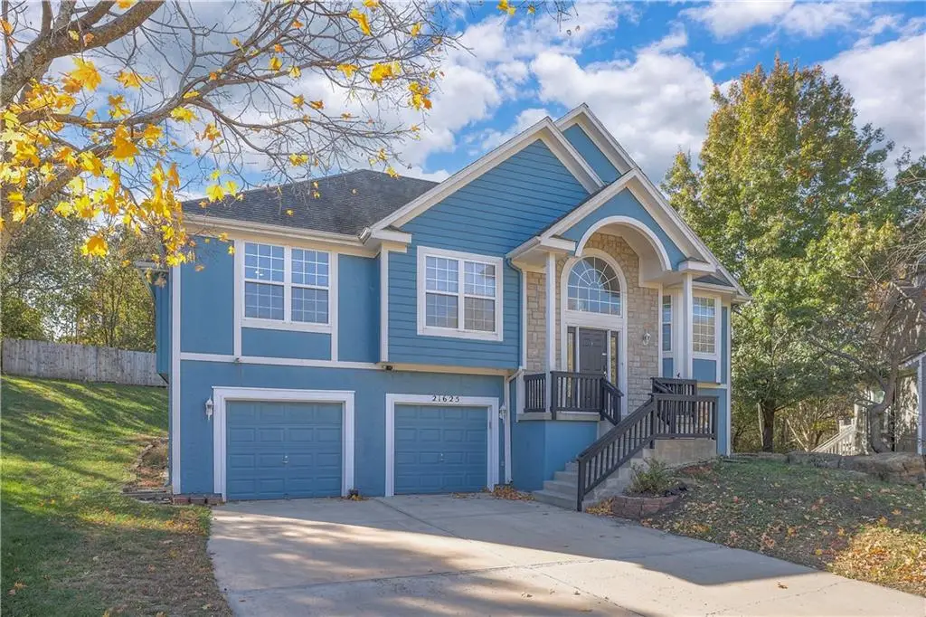 21625 W 122 Terrace, Olathe, KS 66061 - Image #1
