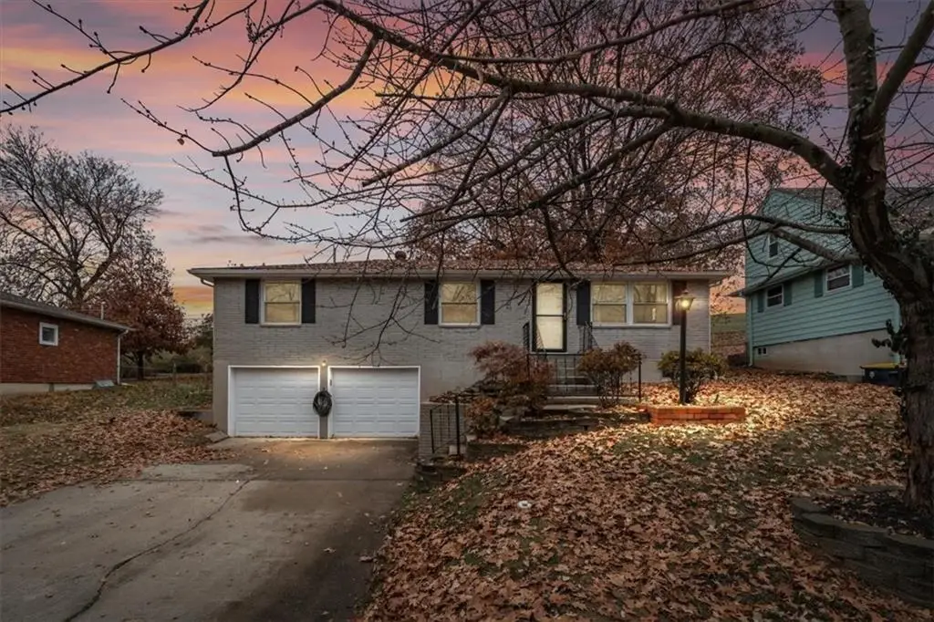 4033 N Spruce Avenue, Kansas City, MO 64117 - Image #1