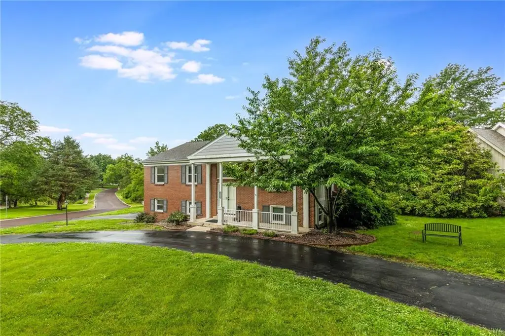 8726 W 104th Street, Overland Park, KS 66212 - Image #1