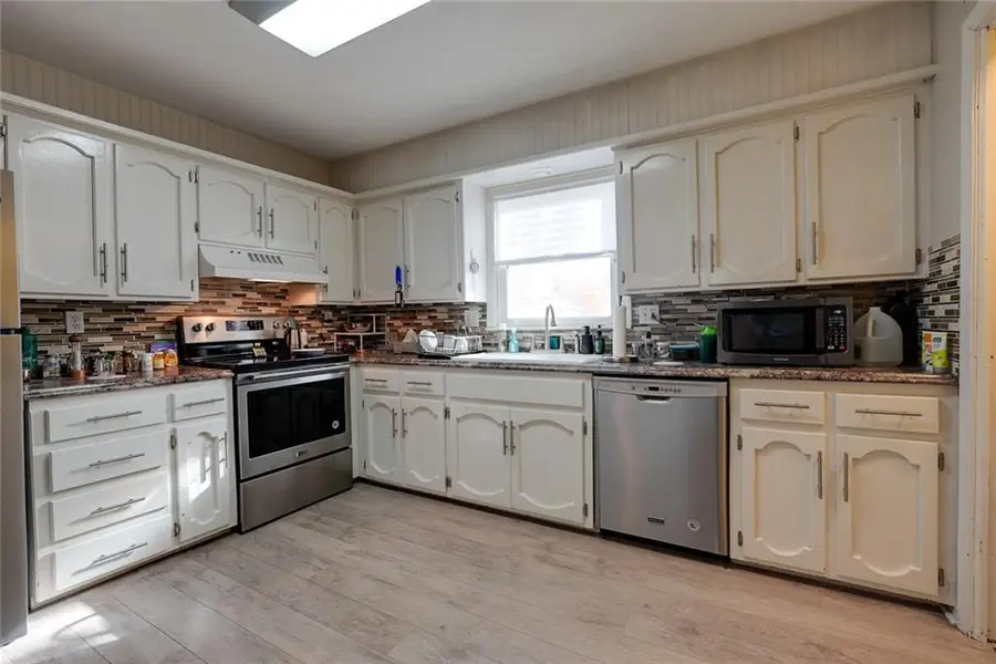 2530 Queen Ridge Drive, Independence, MO 64055 - Image #3