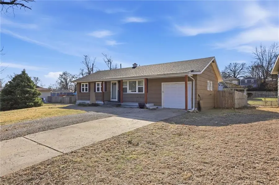 500 N 81st Terrace, Kansas City, KS 66112 - #2