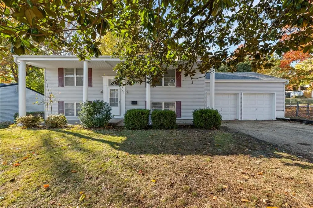 7901 NE 56th Street, Kansas City, MO 64119 - Image #1