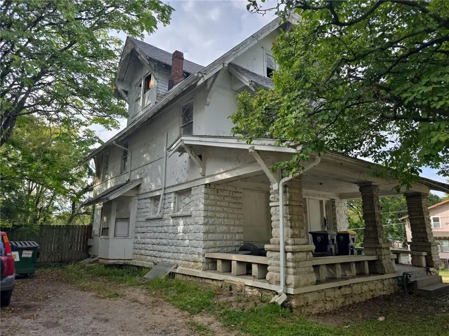 2911 E 37th Street, Kansas City, MO 64128 - Image #2