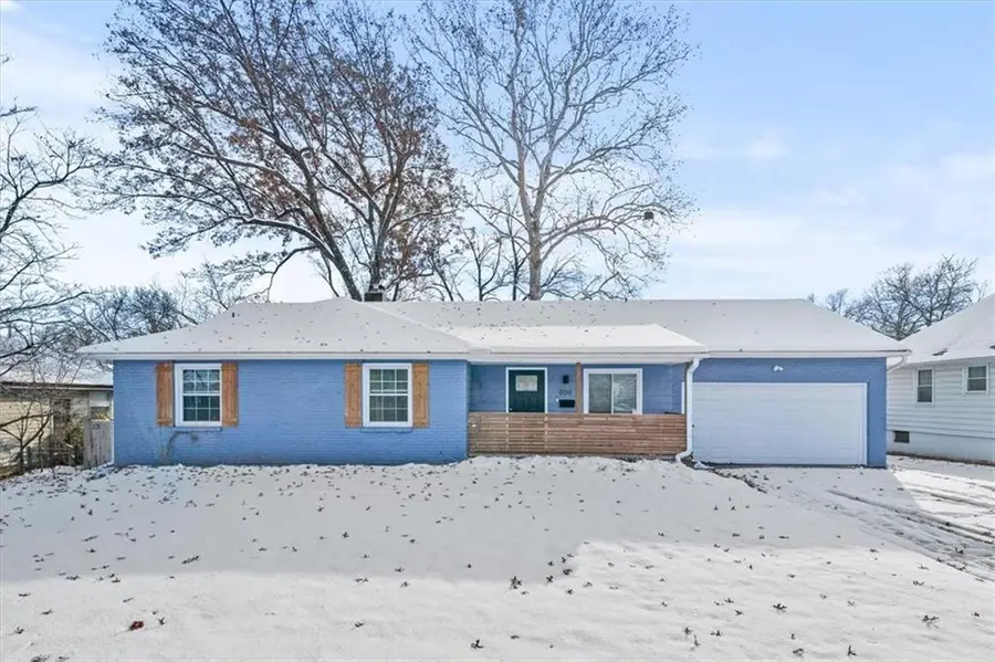 909 W 85th Street, Kansas City, MO 64114 - Image #2