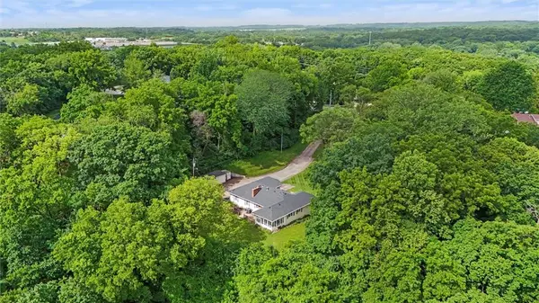 2231 Wilson Avenue, Leavenworth, KS 66048