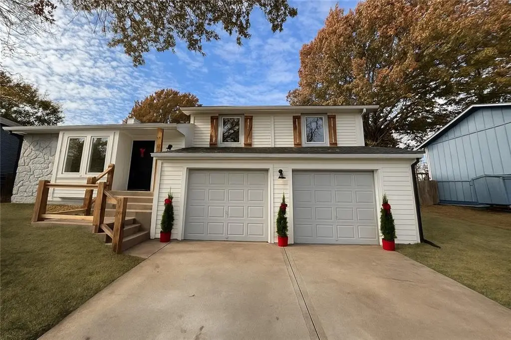 16318 W 124th Street, Olathe, KS 66062 - Image #1