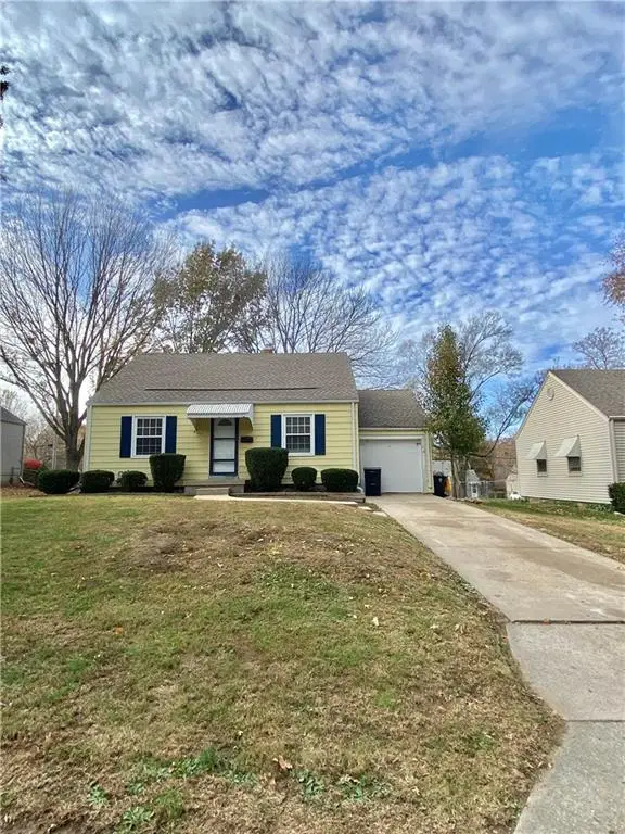 8122 Summit Street, Kansas City, MO 64114 - Image #3