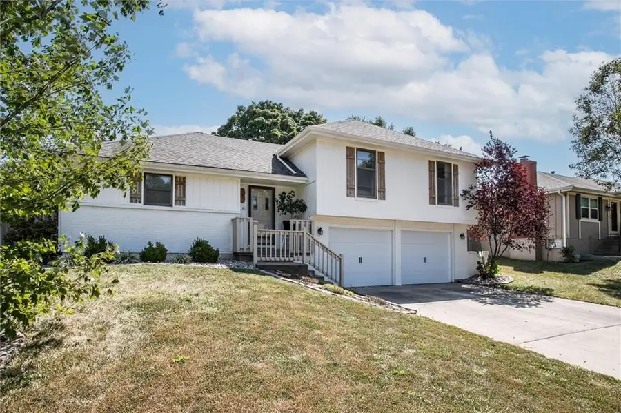 2025 NE Knollbrook Street, Lees Summit, MO 64086 - Image #2