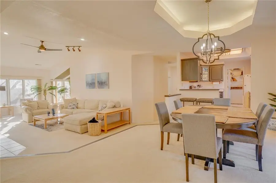 28 Center Court, Lake Ozark, MO 65049 - Image #2