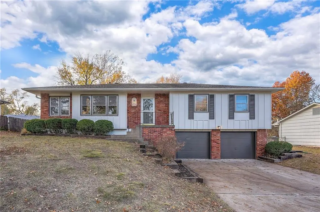 8312 Ditzler Avenue, Raytown, MO 64138 - Image #1