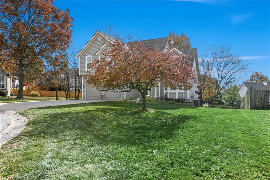 1511 Fox Run Lane, Raymore, MO 64083 - Image #3