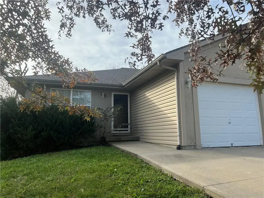 337 N 4th Terrace, Louisburg, KS 66053 - Image #2