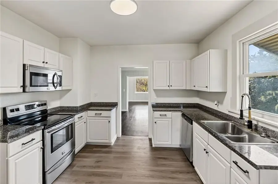 1034 W Truman Road, Independence, MO 64050 - Image #3