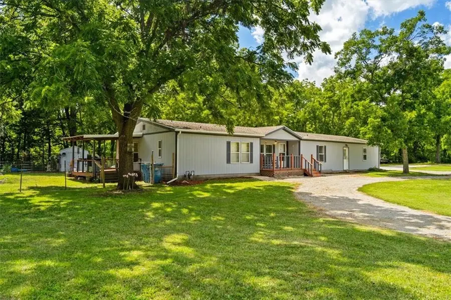 415 1st Street, Le Roy, KS 66857 - Image #2