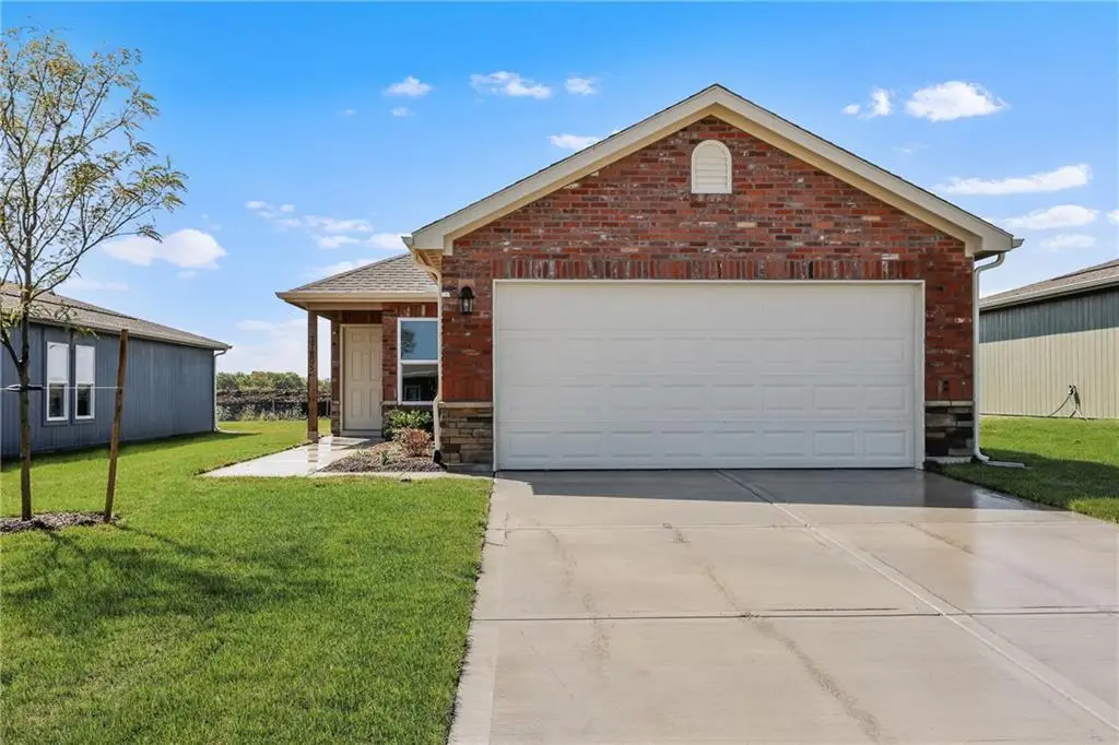 37778 W 208th Terrace, Edgerton, KS 66021 - Image #1