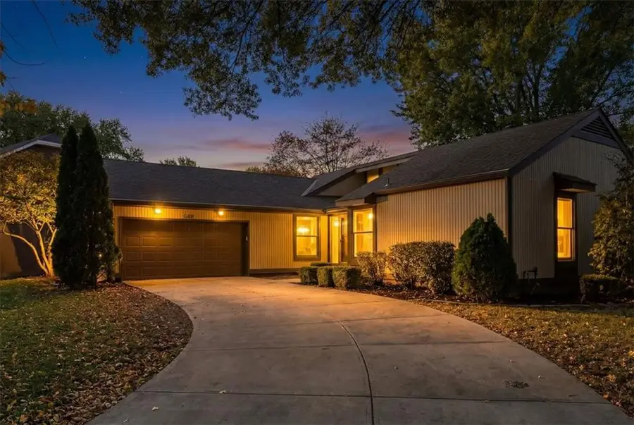 2300 W Post Oak Road, Olathe, KS 66061 - Image #2