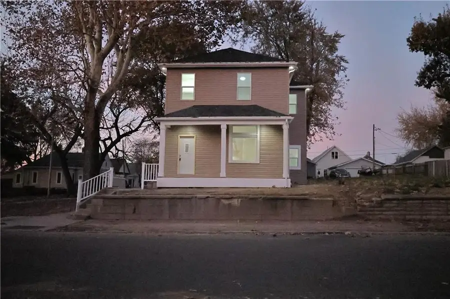 1201 Powell Street, Saint Joseph, MO 64501 - Image #2