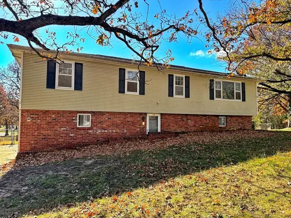 108 York Drive, Carl Junction, MO 64834