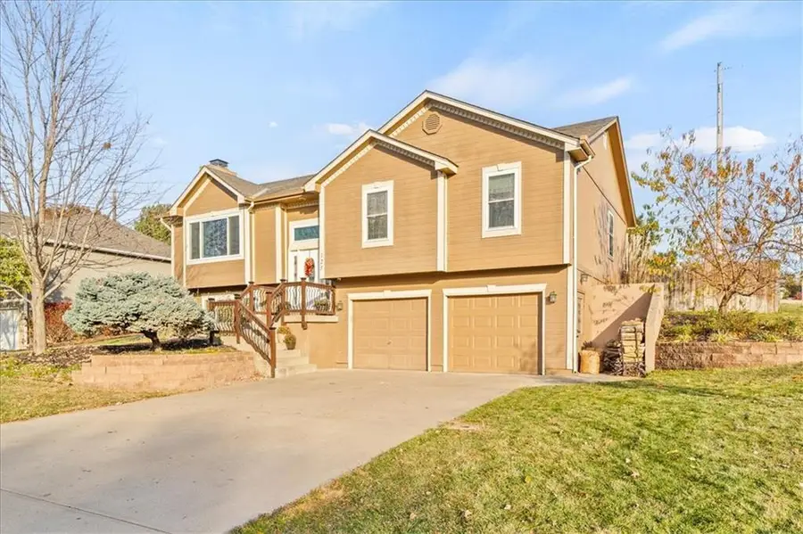 125 SW Tess Drive, Lees Summit, MO 64081 - Image #2