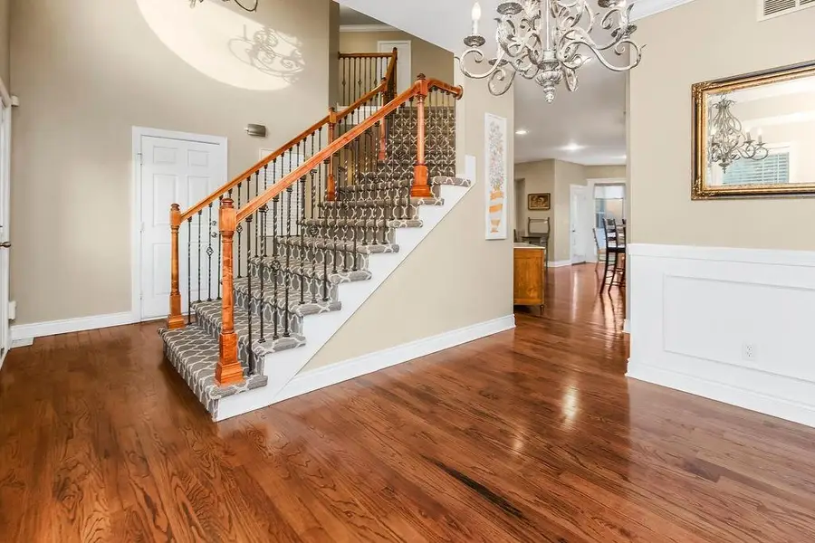 5937 Blue Hills Road, Kansas City, MO 64110 - Image #3