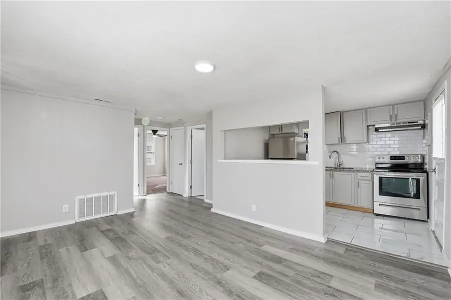 816 S Woodland Avenue, Independence, MO 64052 - Image #2