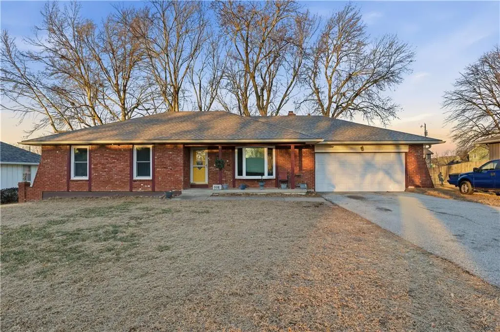 308 N Woodson Drive, Raymore, MO 64083 - Image #1