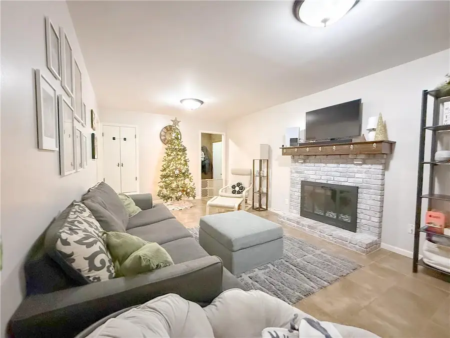 13520 Cypress Avenue, Grandview, MO 64030 - Image #2