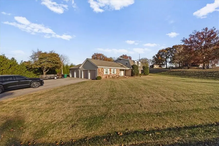 545 S 134 Street, Bonner Springs, KS 66012 - Image #2