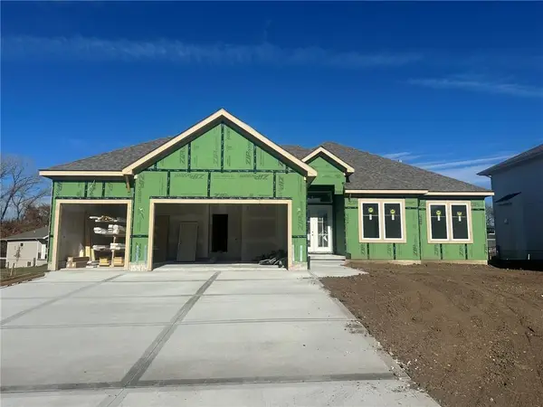 15474 W 171 Place, Olathe, KS 66062