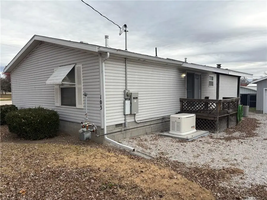 103 S Osborne Street, Iola, KS 66749 - Image #3