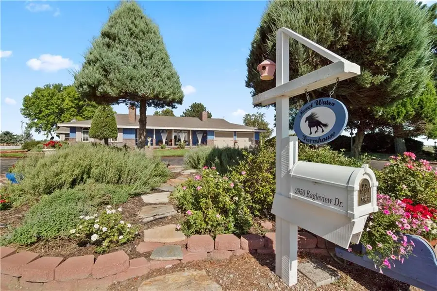 2950 W Eagle View, Garden City, KS 67846 - Image #3