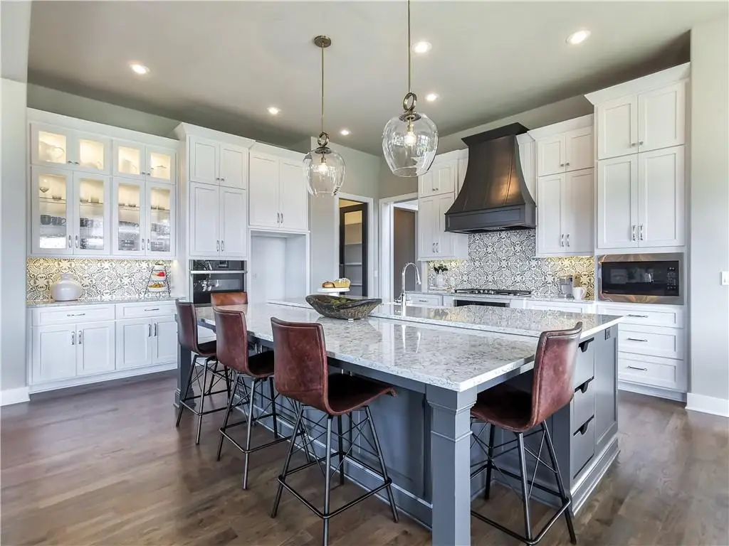 15915 Glenfinnan Way, Belton, MO 64012 - Image #1