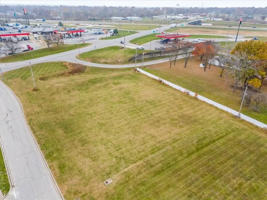 Irongate Court, Peculiar, MO 64078 - Image #3