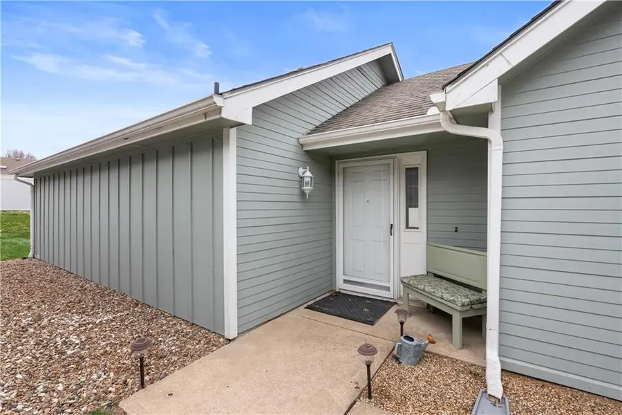 5222 S Downey Avenue, Independence, MO 64055 - Image #2