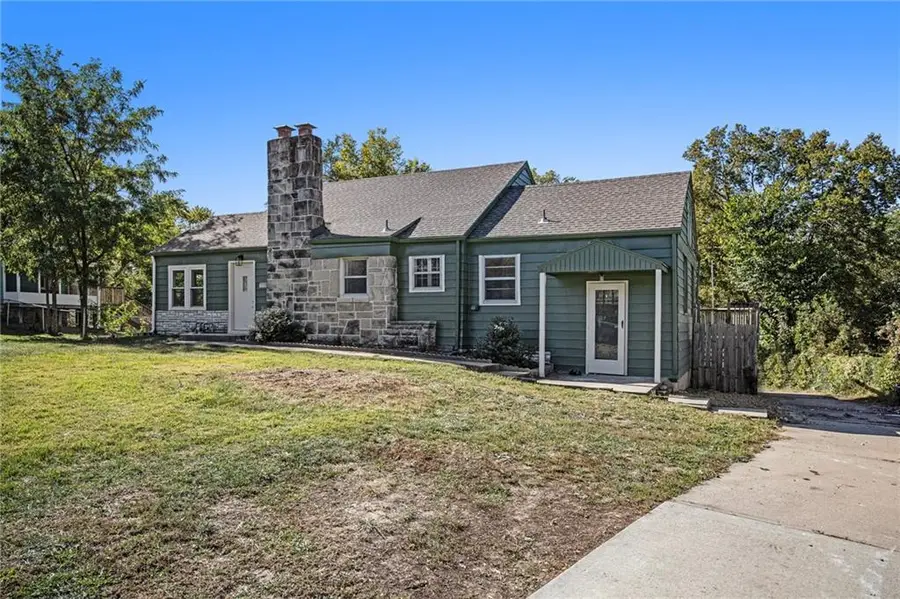 5310 N Indiana Avenue, Kansas City, MO 64119 - Image #2