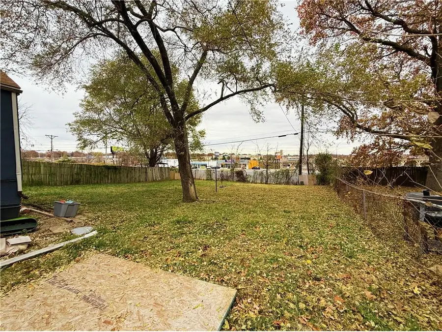 11241 Highridge Drive, Independence, MO 64052 - Image #3