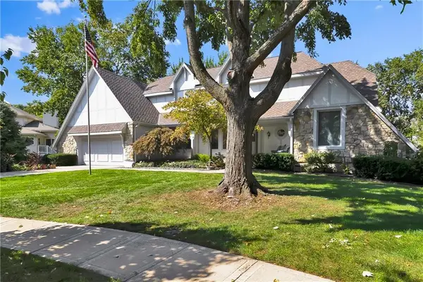 12604 Meadow Lane, Leawood, KS 66209