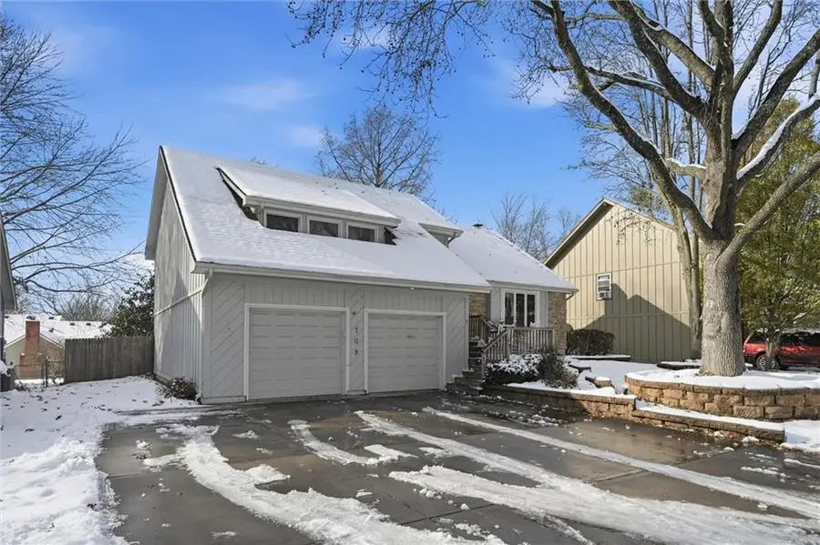 708 SW Savannah Drive, Lees Summit, MO 64081 - Image #2